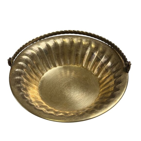 Vintage Hand Crafted India Solid Brass Basket with Stand & Handle Candy Holder - Picture 6 of 11